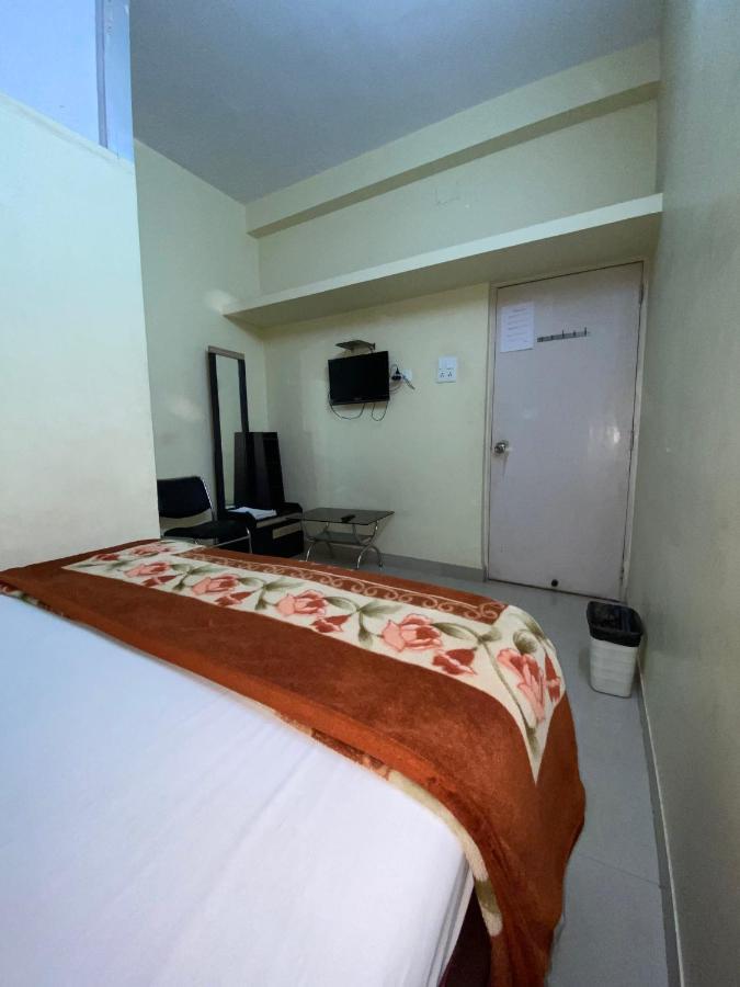 Lake Land Guest House Kolkata Ngoại thất bức ảnh