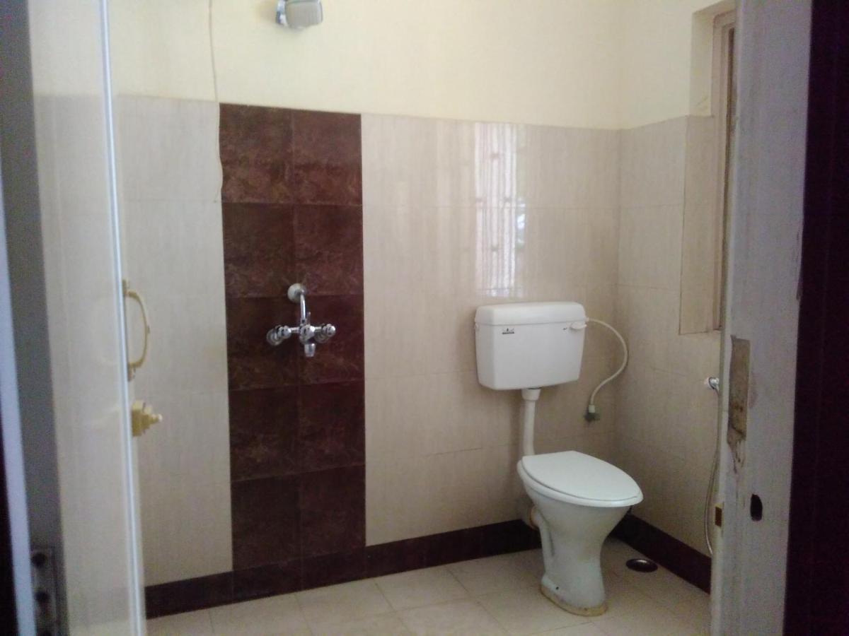 Lake Land Guest House Kolkata Ngoại thất bức ảnh